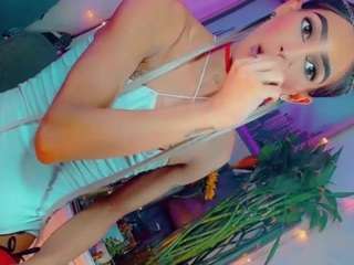 isabellalatingirs webcam