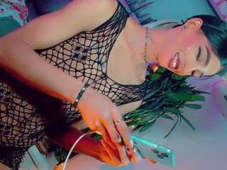 isabellalatingirs webcam