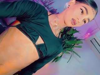 isabellalatingirs webcam