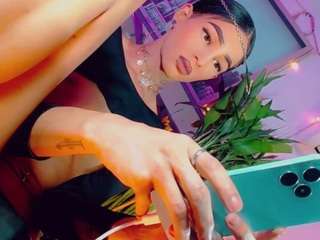 isabellalatingirs webcam