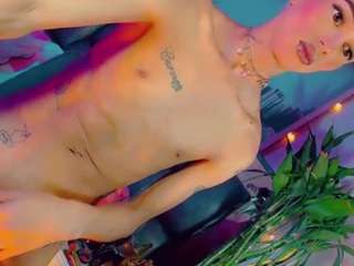 isabellalatingirs webcam