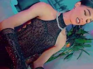 isabellalatingirs webcam