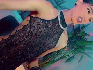 isabellalatingirs webcam