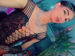 isabellalatingirs webcam