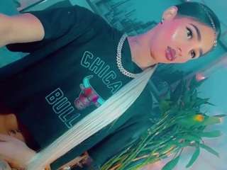 isabellalatingirs - Live HD Webcam