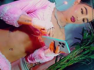 isabellalatingirs webcam