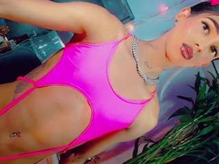 isabellalatingirs webcam