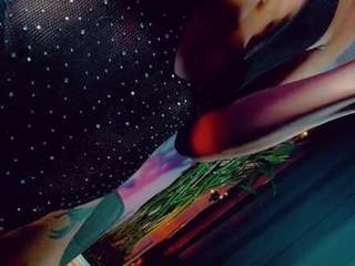 isabellalatingirs webcam