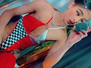 isabellalatingirs webcam