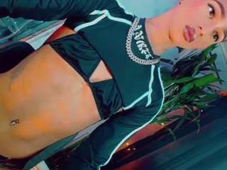 isabellalatingirs webcam