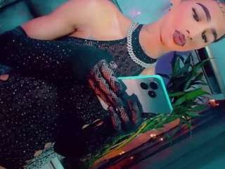 isabellalatingirs webcam