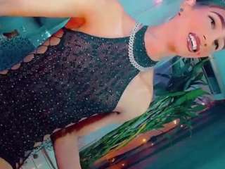 isabellalatingirs webcam