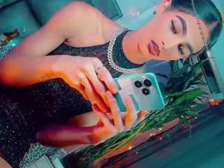 isabellalatingirs webcam