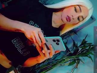 isabellalatingirs
