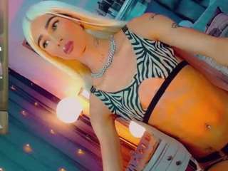 le modèle isabellalatingirs est en webcam porno dans un show sur le site camsoda, il possède les tags suivants: anal toys,blonde hair,cumshot,dirty talk,drinking,ejaculation,facial piercings,green eyes,lean,orgasm,small tits,smoking,spank,tattoos,tease,hd