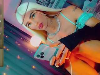 isabellalatingirs