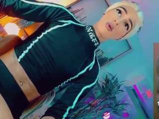 isabellalatingirs webcam model