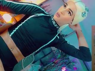isabellalatingirs webcam model