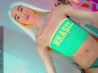 isabellalatingirs's live room