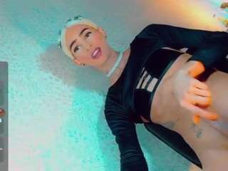 isabellalatingirs Sex Cam Show