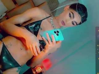 isabellalatingirs