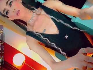 isabellalatingirs live webcam show
