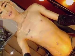 isabellalatingirs live webcam show