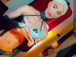 isabellalatingirs