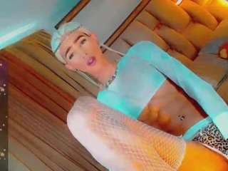 isabellalatingirs