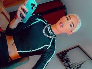 isabellalatingirs