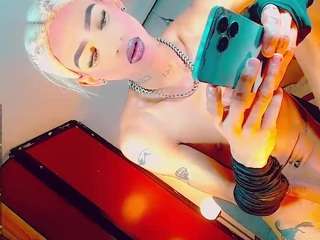isabellalatingirs