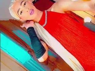 isabellalatingirs live cam preview