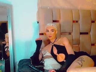 isabellalatingirs live cam preview