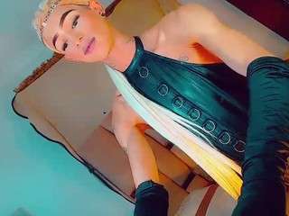 isabellalatingirs