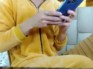 isabellalatingirs's Live Sex Cam Show