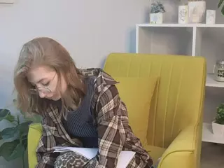 LoraBiers's Live Sex Cam Show