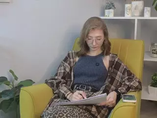 LoraBiers's Live Sex Cam Show