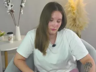 MoiraAllston's Live Sex Cam Show