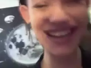 nimmuns2's Live Sex Cam Show
