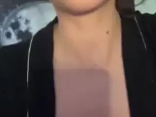 nimmuns2's Live Sex Cam Show