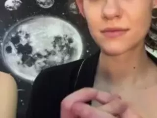 nimmuns2's Live Sex Cam Show