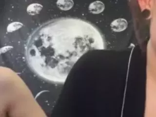 nimmuns2's Live Sex Cam Show