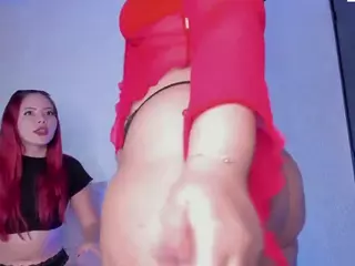 Skarlet-bones19's Live Sex Cam Show