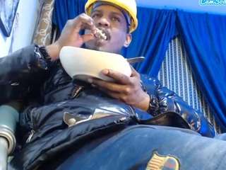  elcaballeronegro chat room