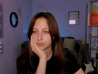 laura-queen