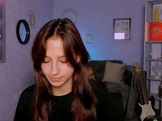 laura-queen Live Webcam on CamSoda