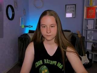 laura-queen Live Webcam on CamSoda