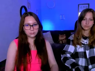 laura-queen's Live Sex Cam Show