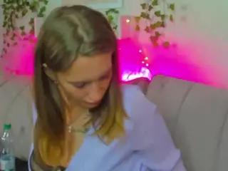 Maryyy-May's Live Sex Cam Show