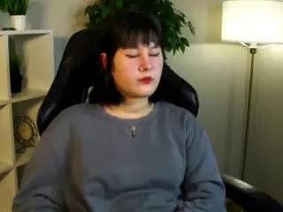 AinsleyBurnard's Live Sex Cam Show
